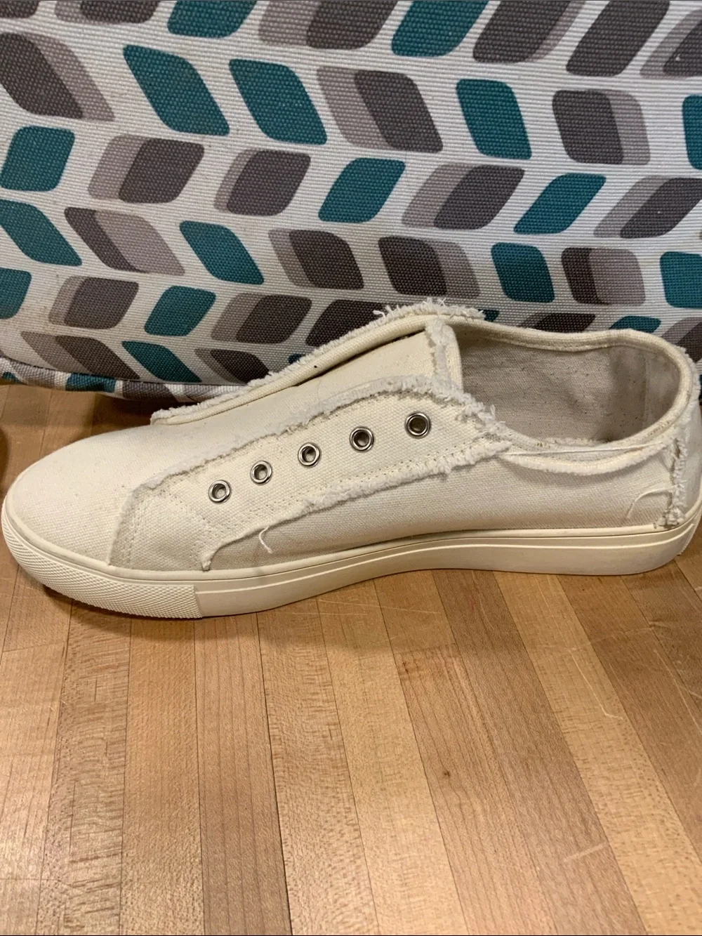 Montana West Cream Slip-On Sneakers with Floral Side Detail